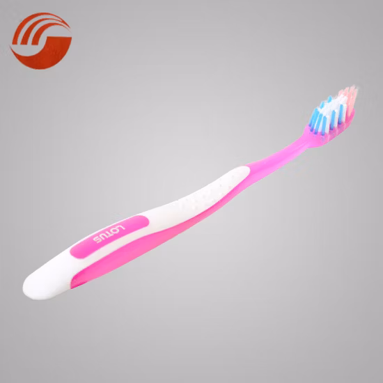 Escova de dentes para adultos com cerdas de nylon OEM da China